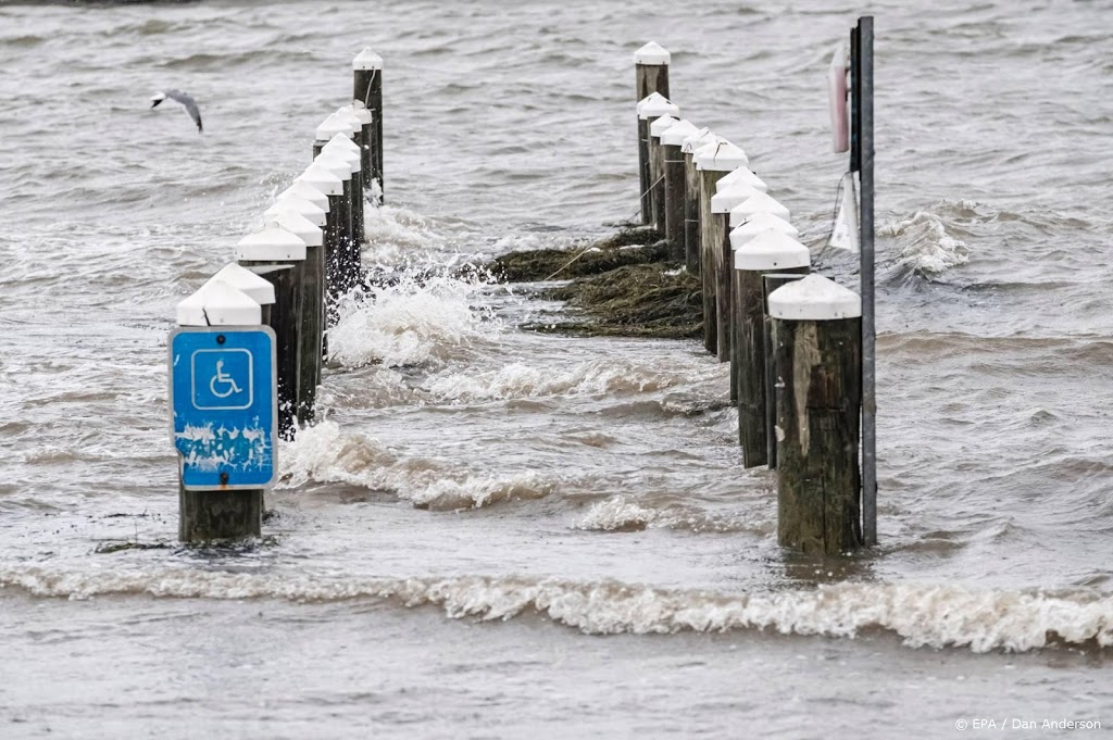 Orkaan Sally aan land met regen, regen en nog eens regen