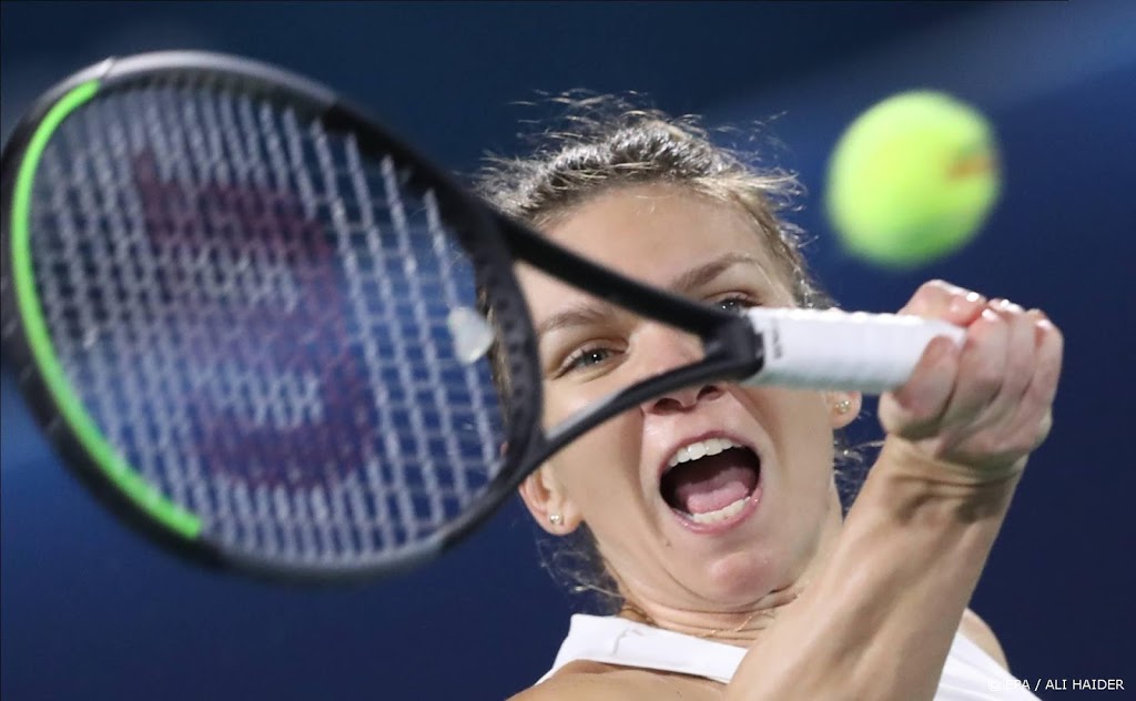 Halep begint overtuigend aan tennistoernooi van Rome