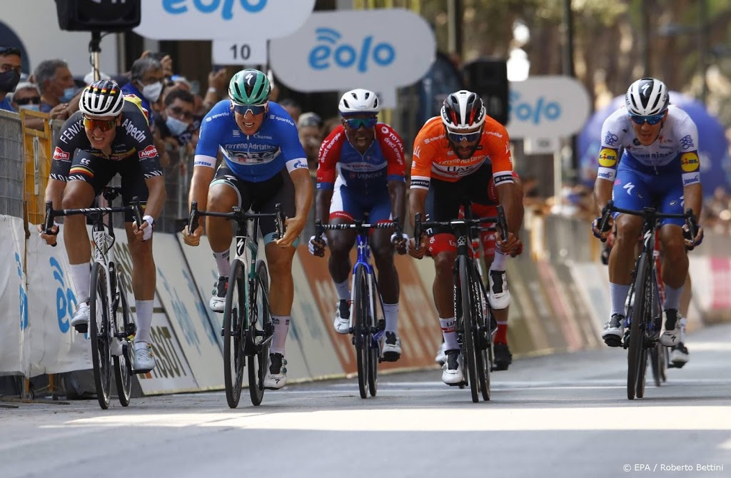 Gaviria sprint in Toscane naar zesde seizoenszege