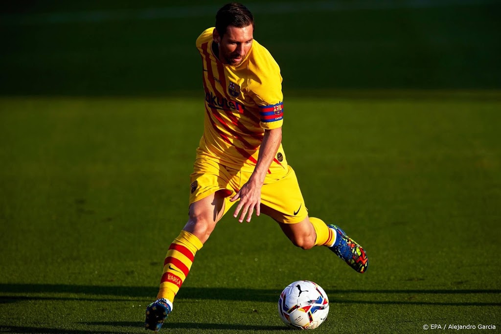 Messi scoort tweemaal voor FC Barcelona in oefenduel