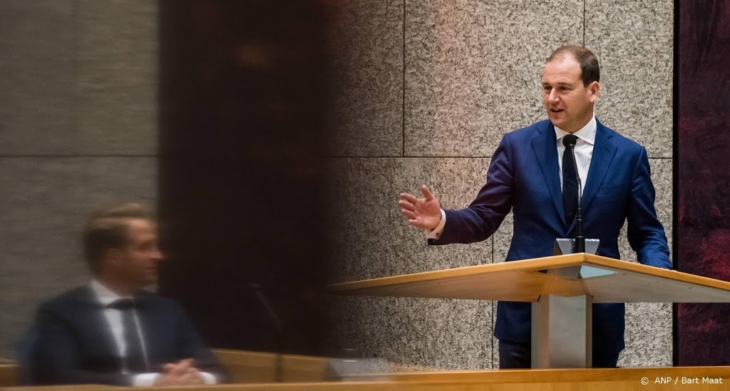 Asscher: bedrijf met coronasteun verantwoordelijk voor werknemer