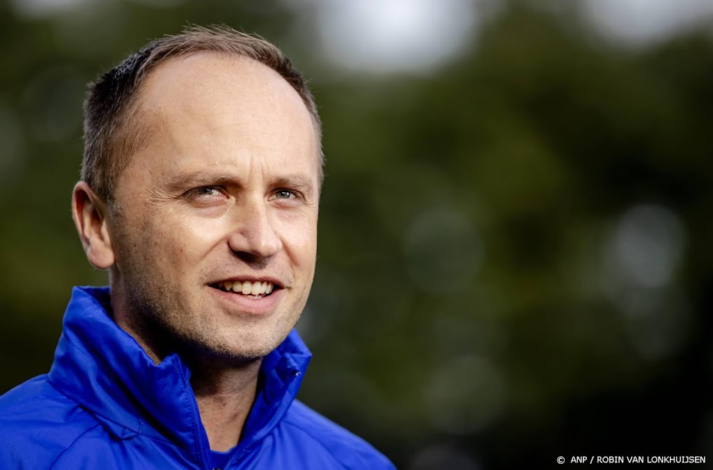 Nieuwe bondscoach voetbalsters hoopt bij debuut vooral op winst