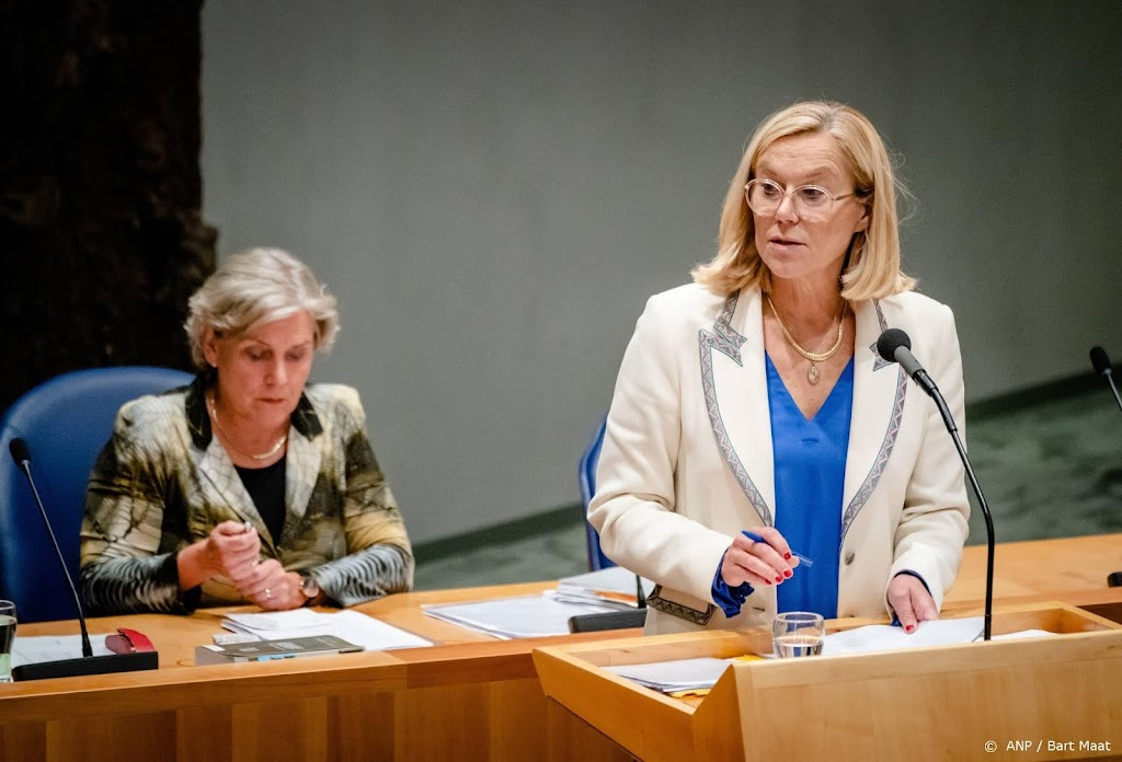 Tweede Kamer voor moties van afkeuring, geen hoofdelijke stemming