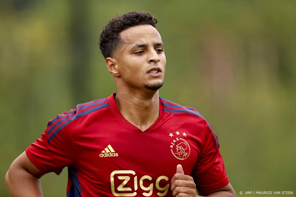 Ihattaren traint nog steeds individueel bij Ajax