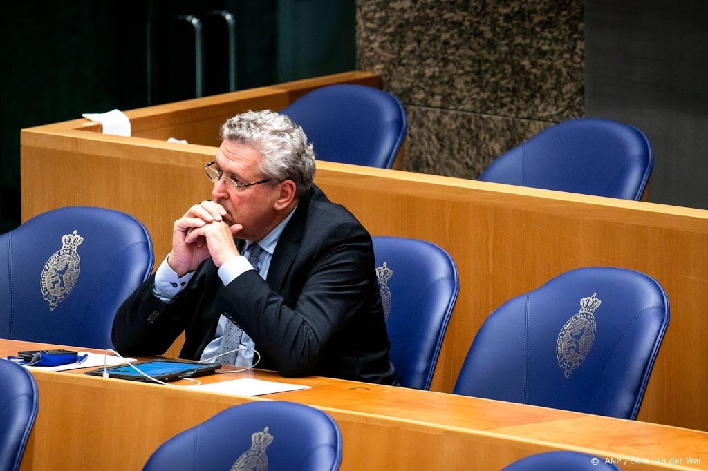 Henk Krol ruziet met nieuwe partijgenoten, dreigt met vertrek