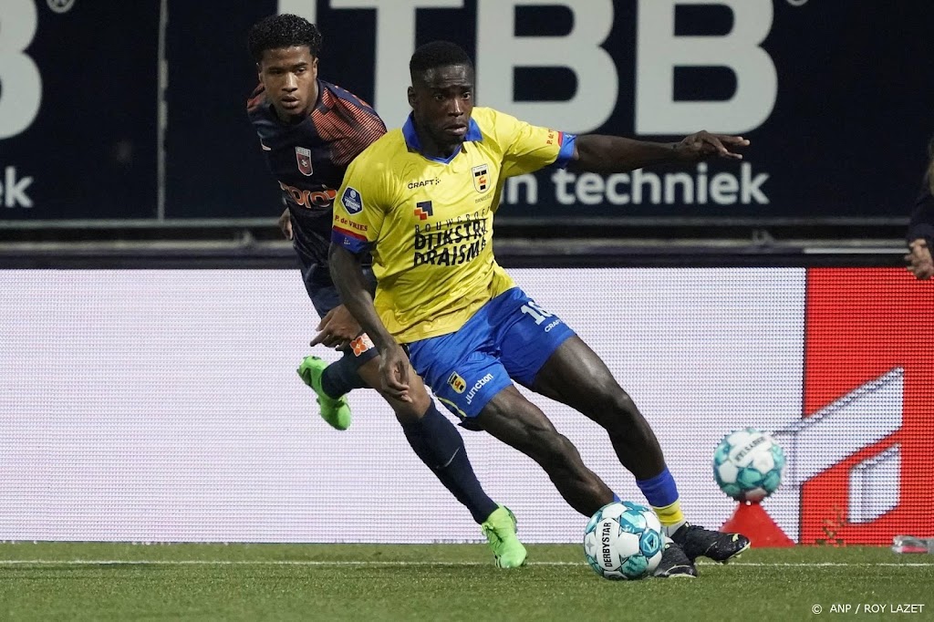 Cambuur licht optie en legt Bangura ook voor komend seizoen vast