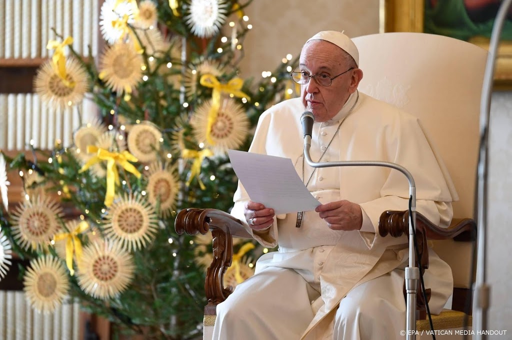 Paus: kerst wordt authentieker en minder commercieel