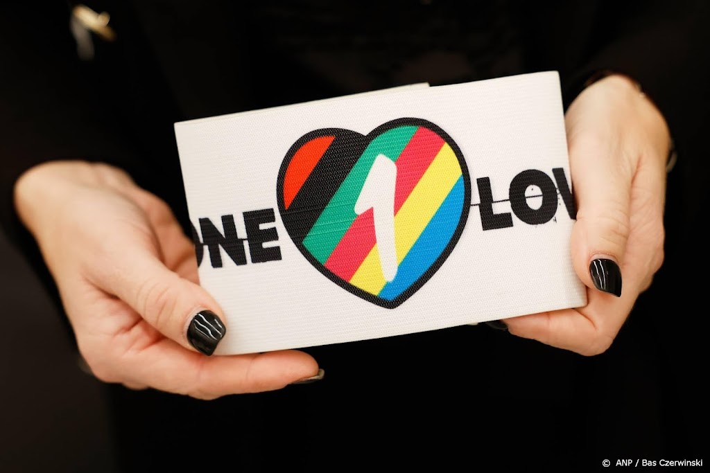 Infantino staat achter verbod op OneLove-aanvoerdersband op WK