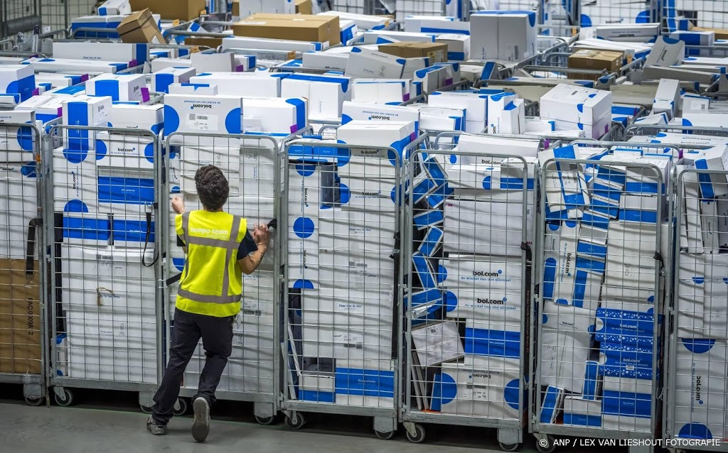 Verkopen webwinkel bol.com flink omhoog door opmars thuiswinkelen