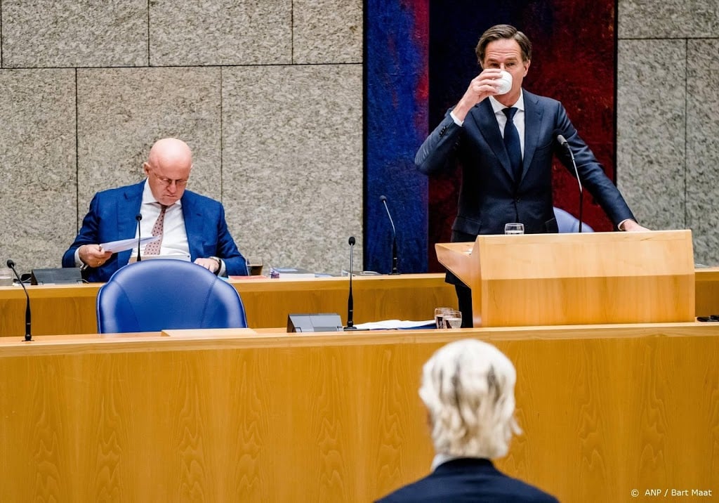 Tweede Kamer donderdag in debat over avondklokvonnis en spoedwet