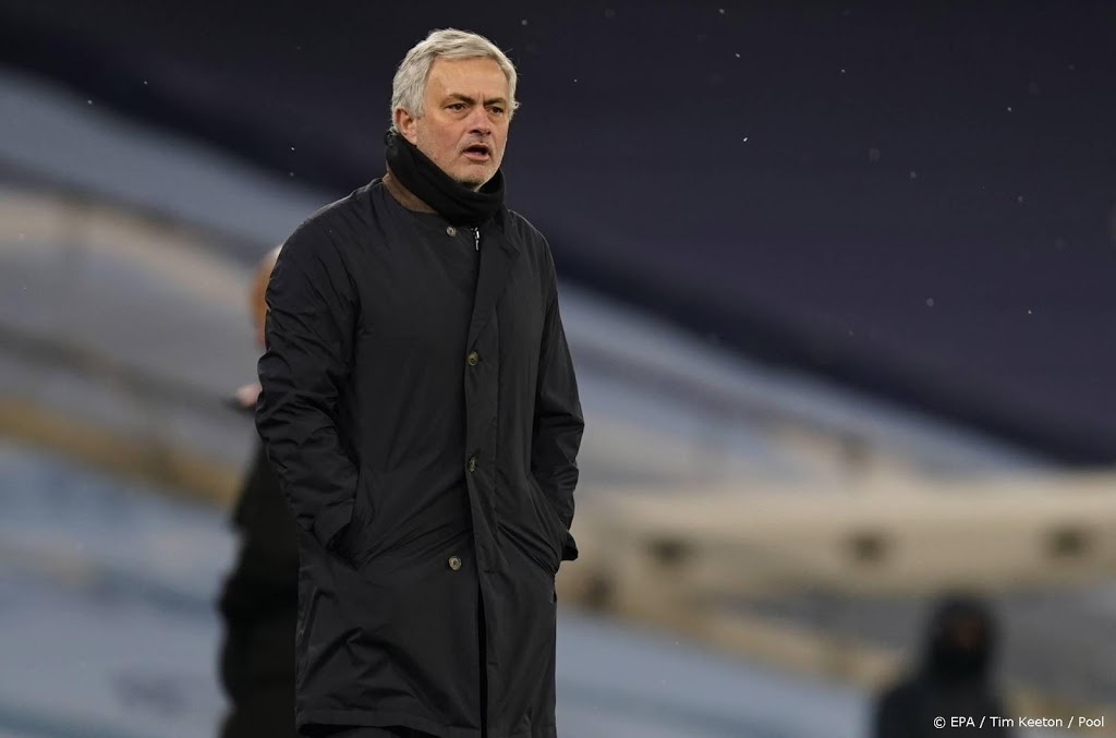 Mourinho verdedigt 'blunderende' Spurs-doelman Lloris