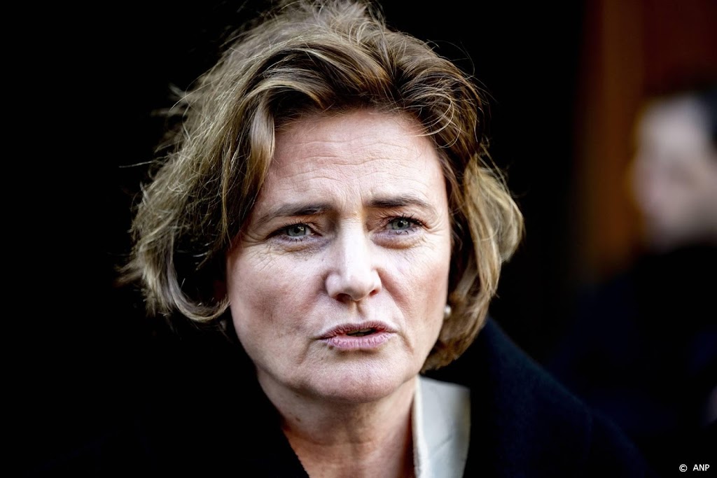 Van Gennip: grensoverschrijdend gedrag nu structureel aanpakken