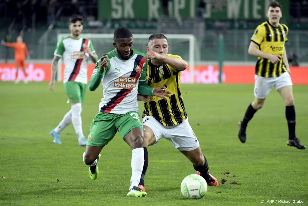 Vitesse kan kleine nederlaag bij Rapid niet voorkomen