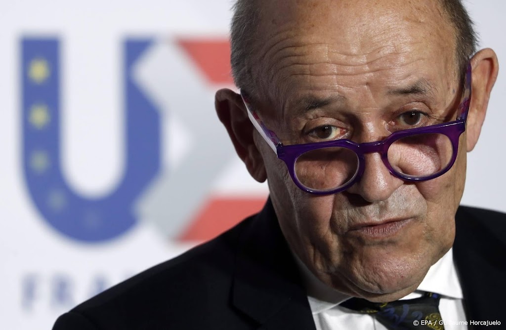 Franse buitenlandminister: Rusland doet alsof het onderhandelt