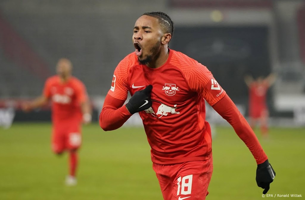 Deschamps haalt Nkunku (Leipzig) voor het eerst bij Franse ploeg