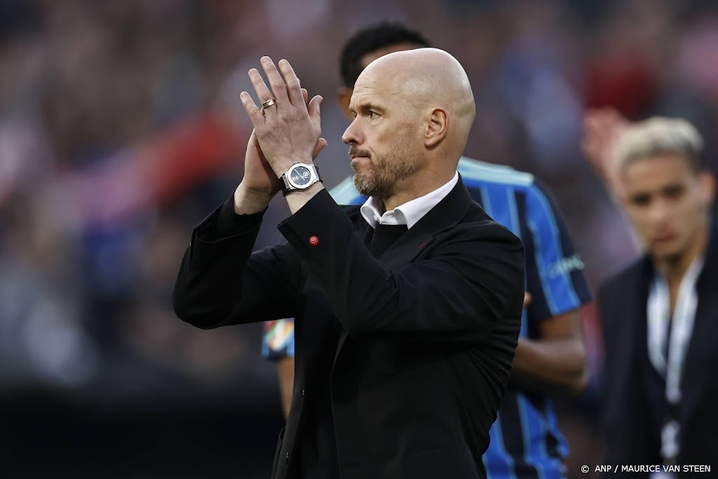 Ten Hag zag Ajax tegen meer dan elf spelers voetballen