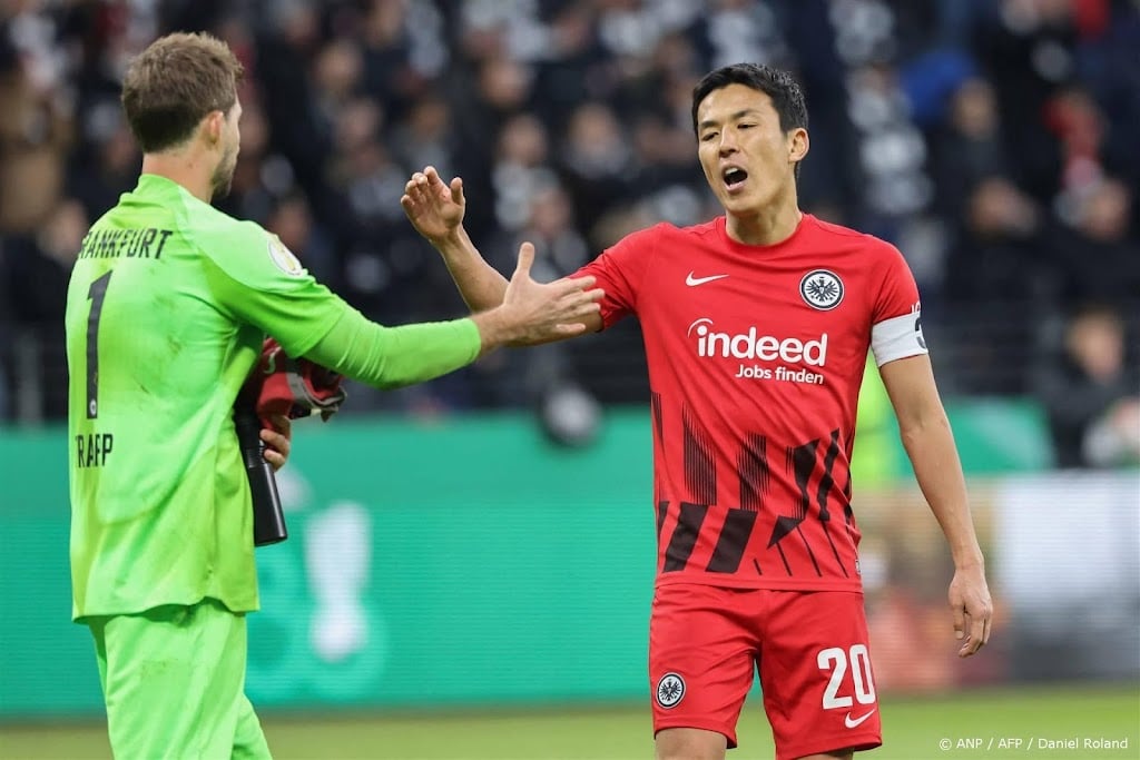 Oudste Bundesliga-speler Hasebe (40) stopt ermee