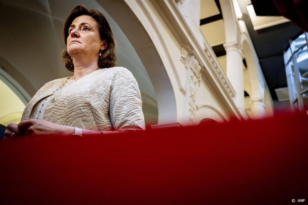 Minister: gids grensoverschrijdend gedrag zet 'zoden aan de dijk'