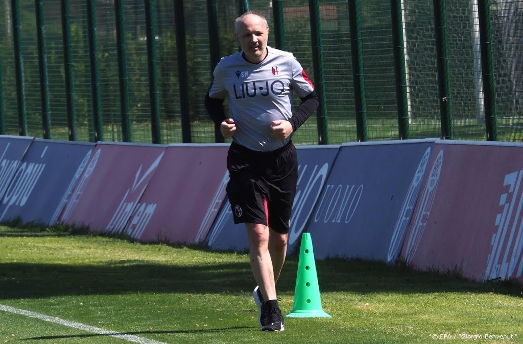 Trainer Mihajlovic langer bij Italiaanse voetbalclub Bologna