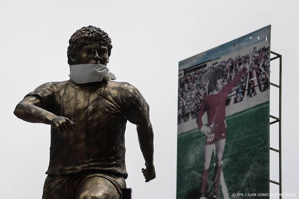 Verpleegkundige geeft dokters de schuld van dood Maradona