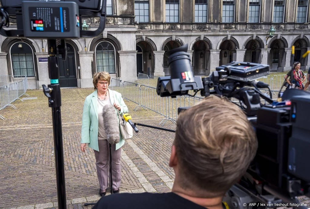 Hamer ontvangt alle hoofdrolspelers in kabinetsformatie tegelijk