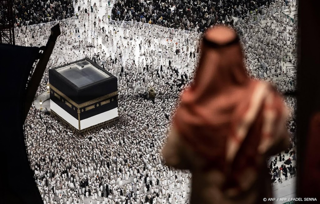 Na extreme hitte, maandag hevige regen tijdens hadj in Mekka
