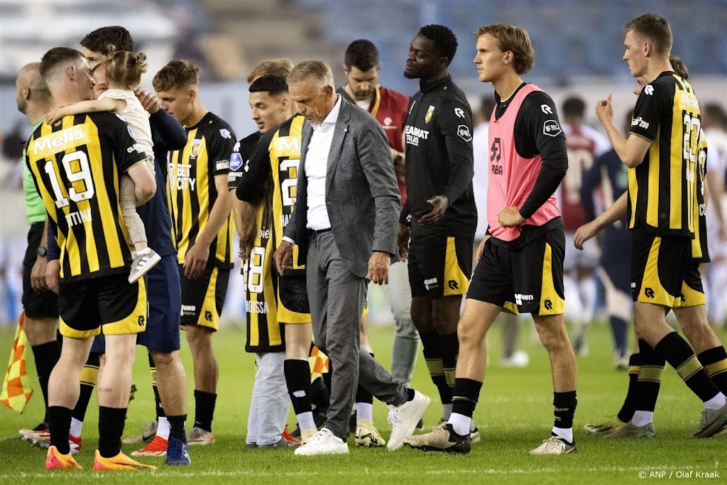 Vitesse praat nog met Nederlandse en buitenlandse investeerder