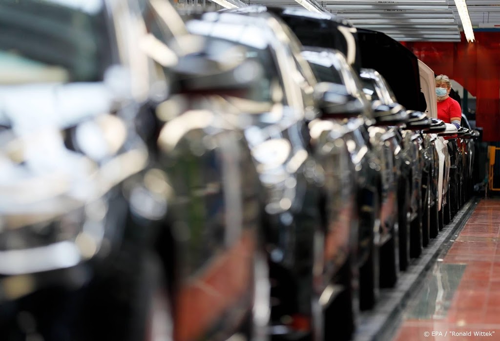 'Moederbedrijf Mercedes-Benz gaat tot 20.000 banen schrappen'