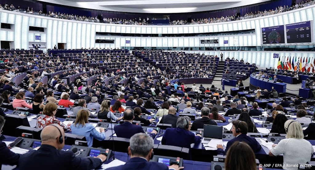 Ook geen steun voor radicaal-rechtse penningmeester Europarlement
