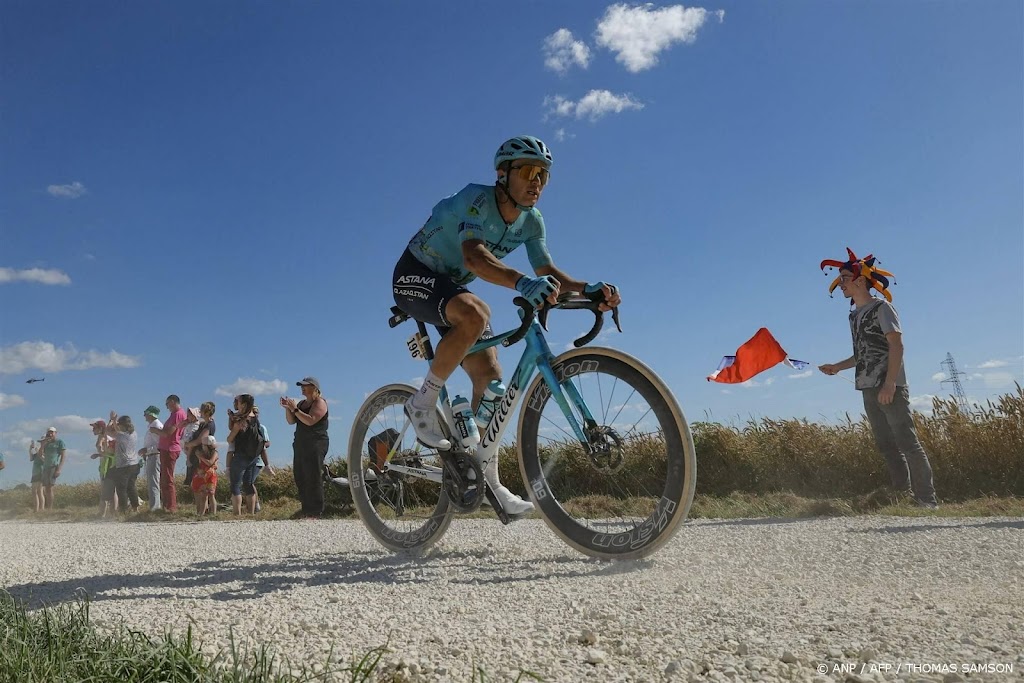 Wielrenner Loetsenko stapt af in zeventiende Touretappe