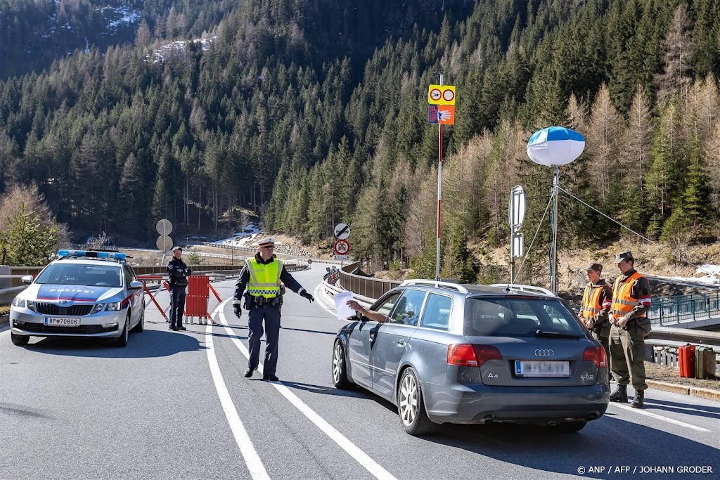 Aardverschuivingen blokkeren hoofdweg richting westen Oostenrijk
