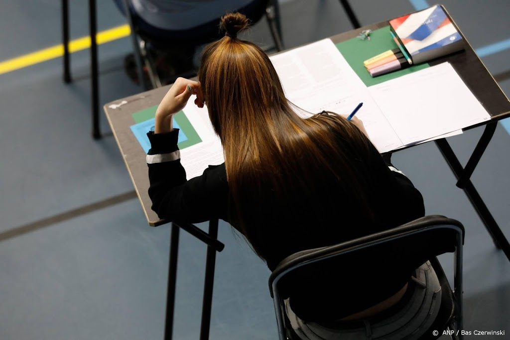Ministerie nog niet te porren voor ander of geen vmbo-examen