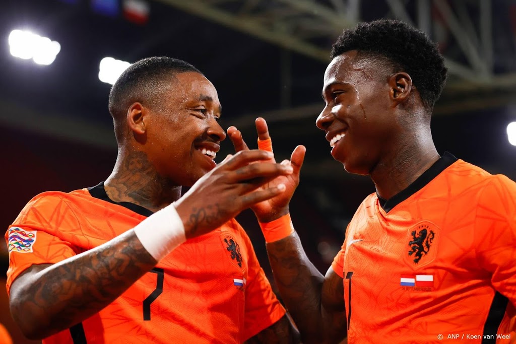 Oranje naar plek 13 op wereldranglijst