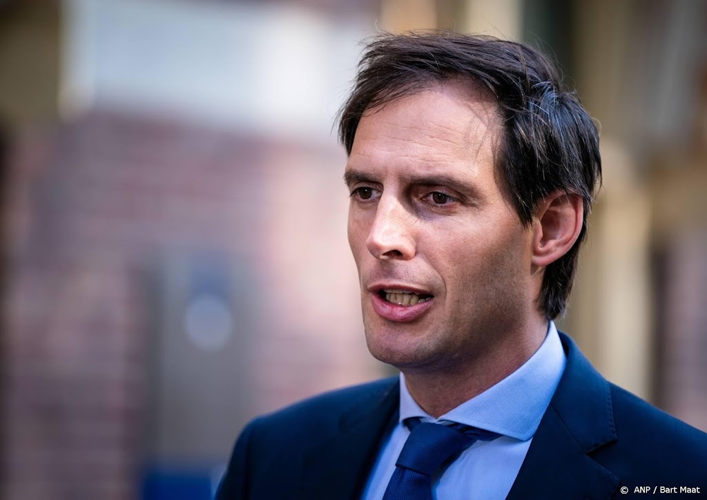 Hoekstra: besluit Bijleveld enorm jammer, maar wel te respecteren