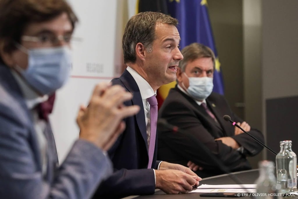 Premier België haalt keihard uit naar niet-gevaccineerden