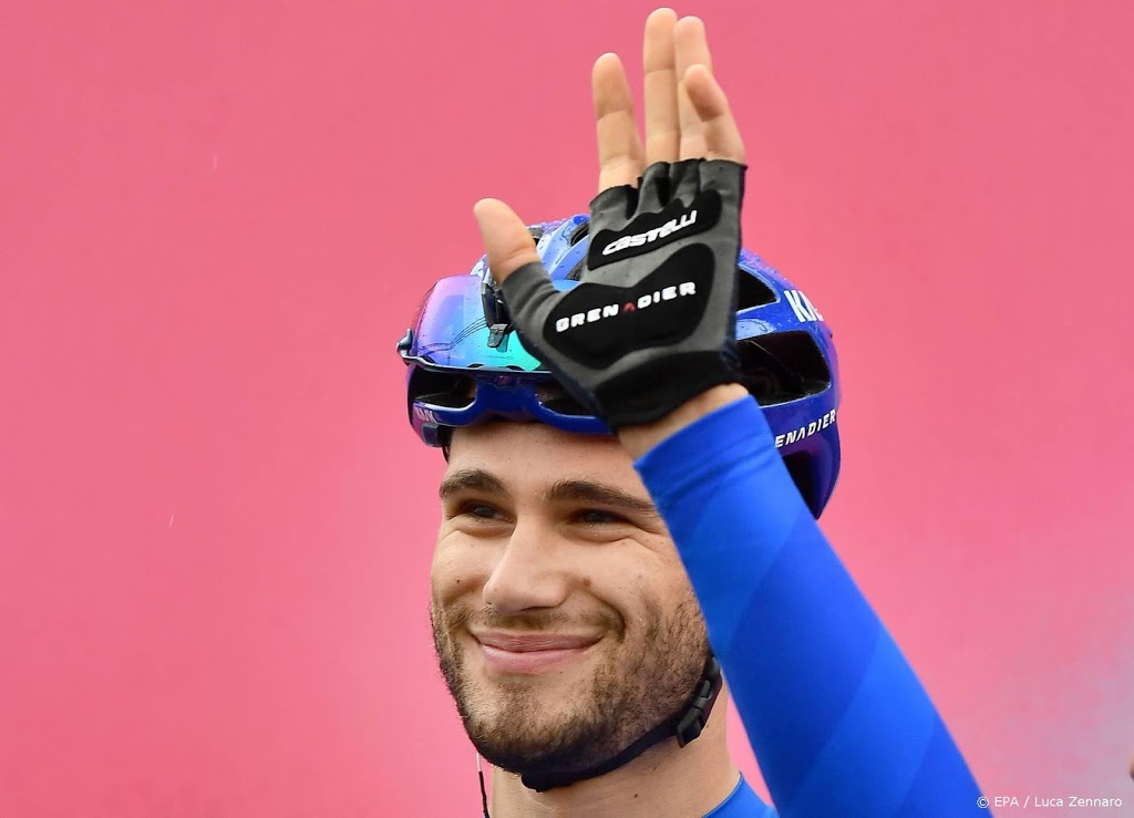 Wereldkampioen Ganna wint tijdrit in Giro, Almeida behoudt roze