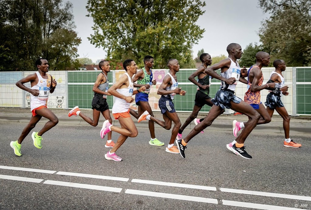 Lopers jagen op record, titel en limieten in marathon Amsterdam