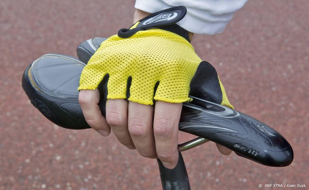 Brit fietst 8000 kilometer voor goede doel