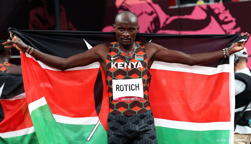 Keniaan Rotich snelste in marathon Parijs