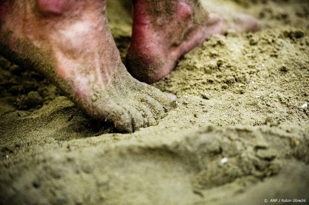 Nederlandse oorlogsveteraan voltooit monstertocht op blote voeten