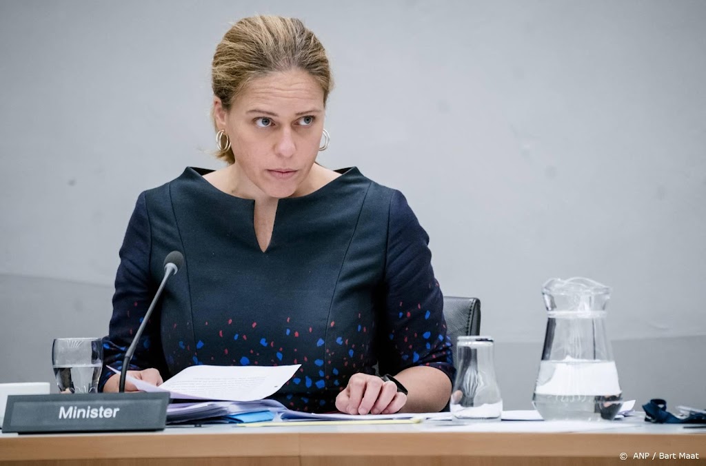 Schouten wil dat 450.000 werkenden ook pensioen gaan opbouwen