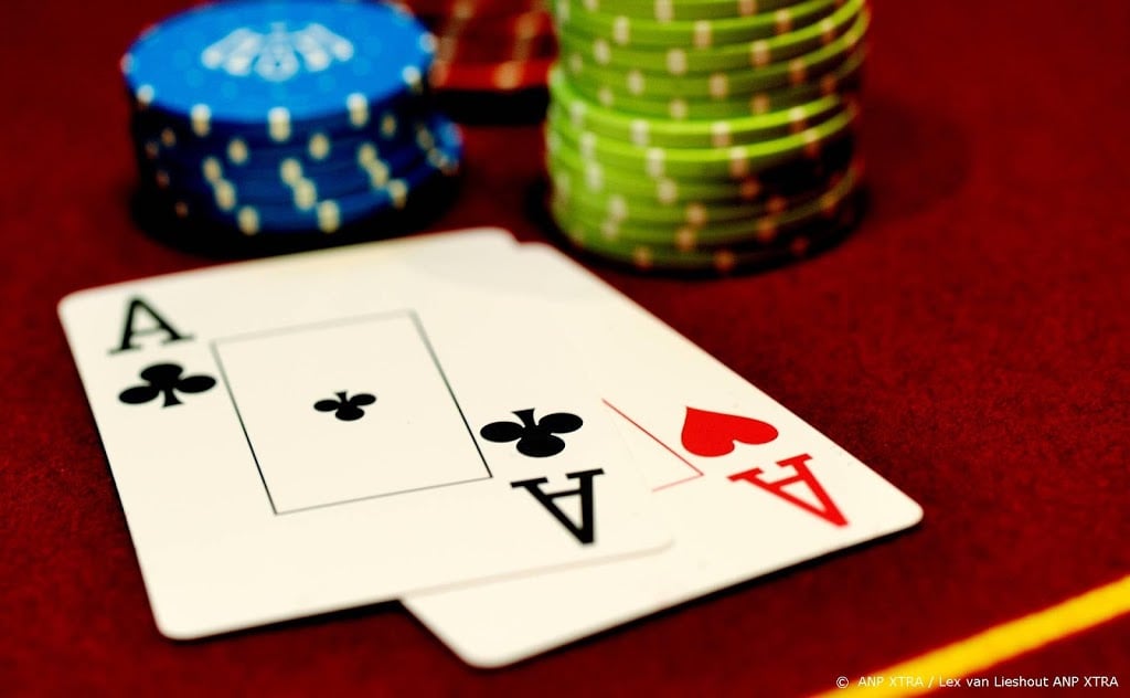Politie ontdekt illegaal pokertoernooi in Noordwijkerhout