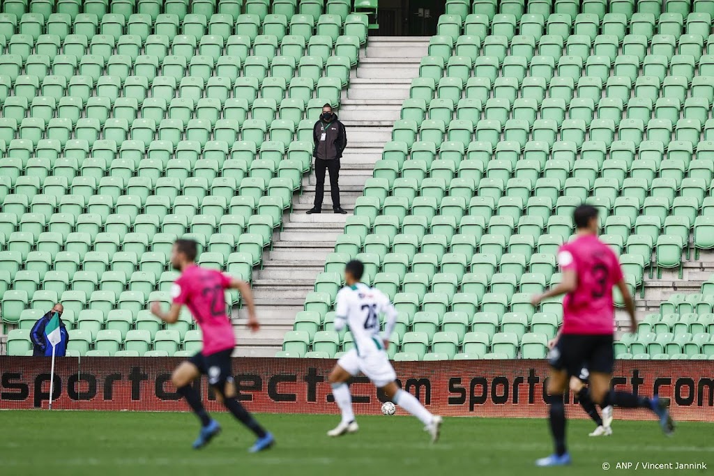 Profclubs gruwelen van weer voetballen zonder publiek