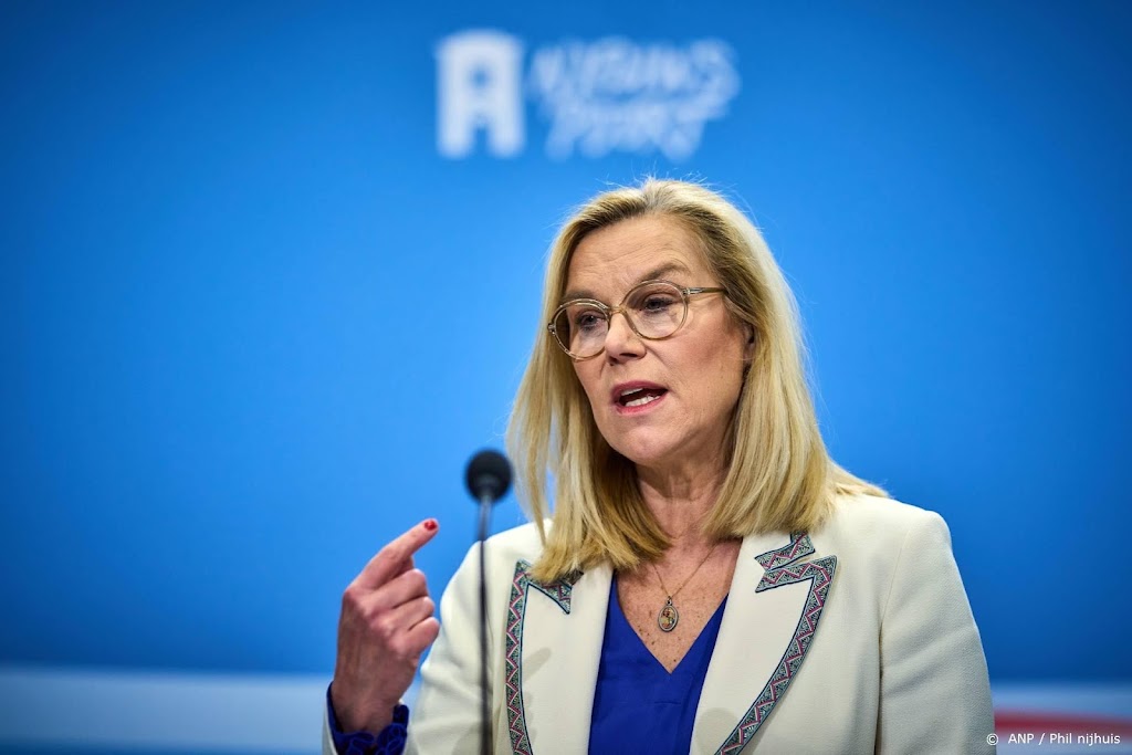 Kaag: Russische troepenmacht aan grens Oekraïne neemt nog toe