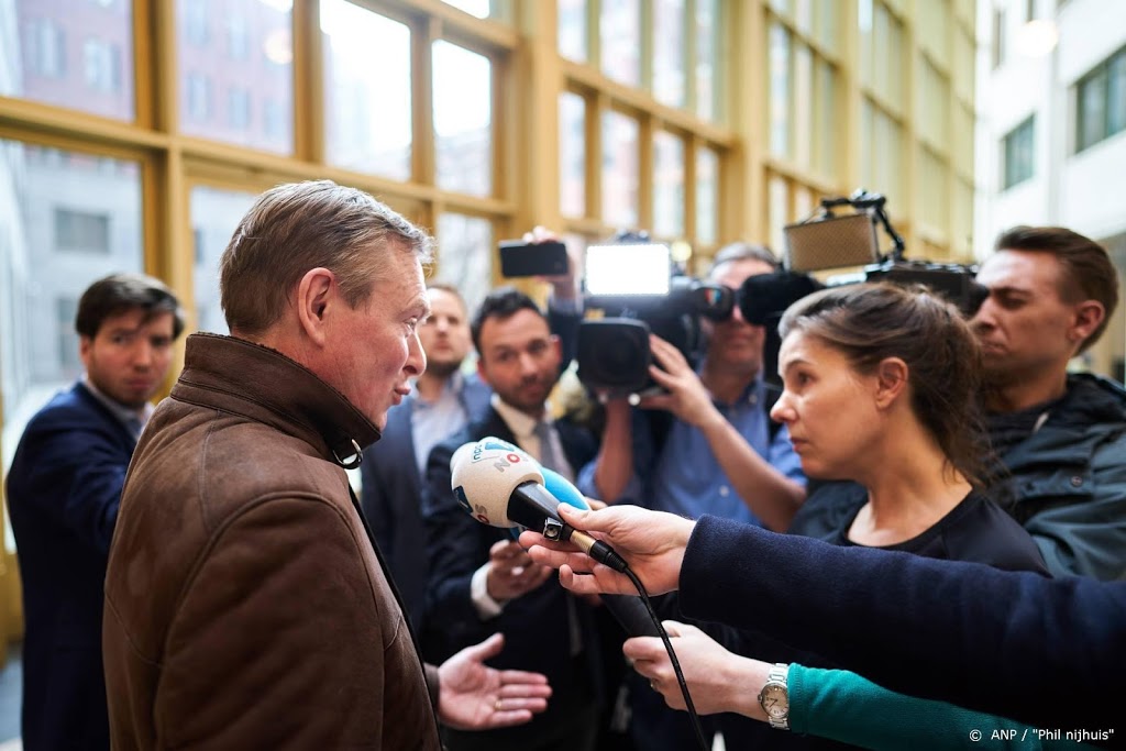 Minister Bruins kijkt ook naar getroffen sportwereld