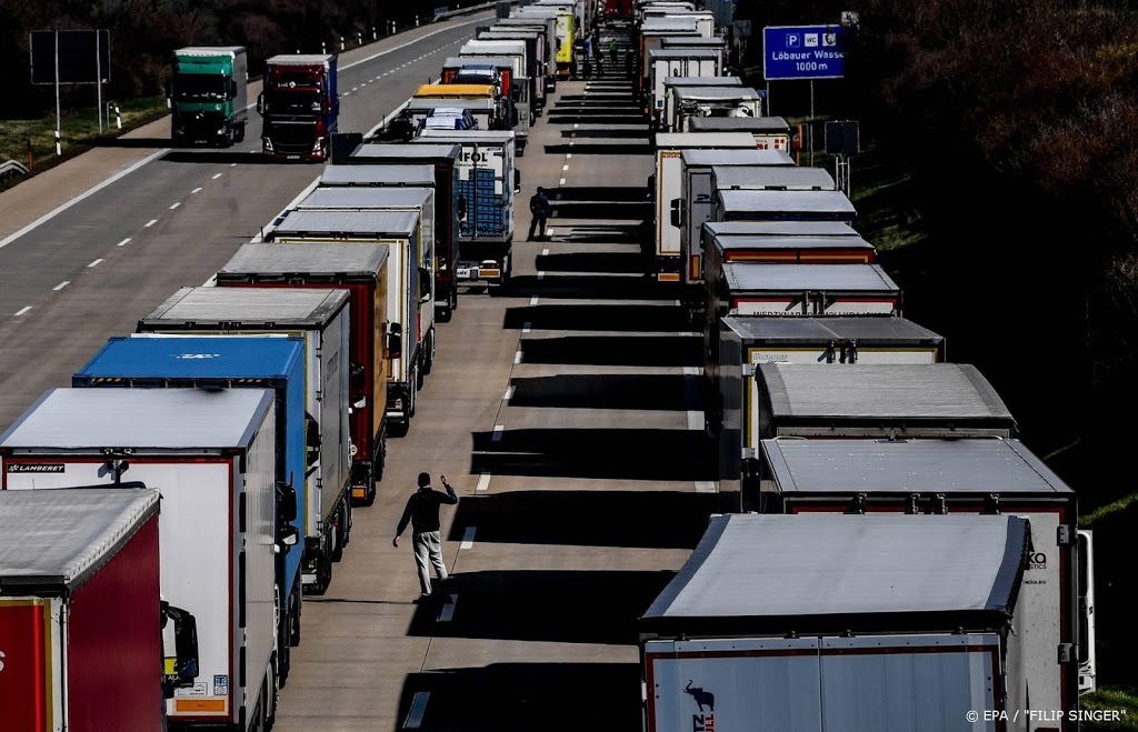 Grenscontroles binnen EU leiden tot monsterfiles
