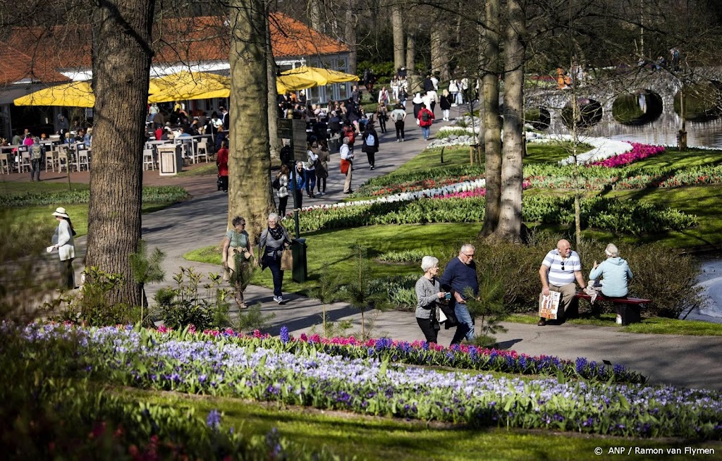 Natuurgebieden 'gezellig druk', Keukenhof uitverkocht