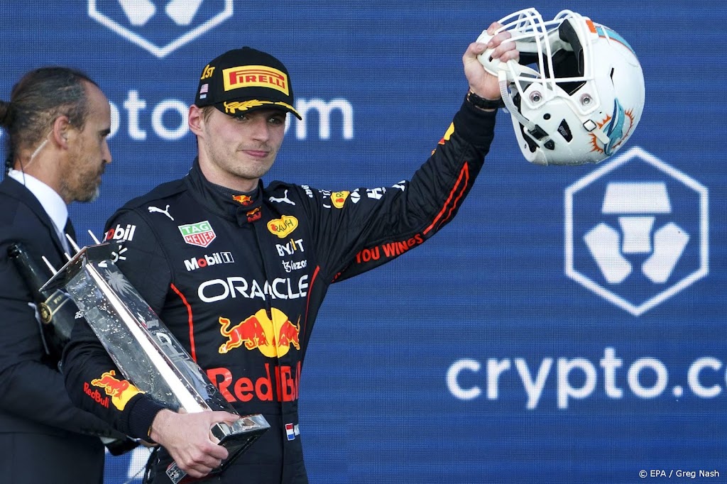 Verstappen aast in Spanje op bekend terrein op 'hattrick'