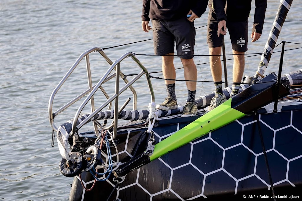 Boot GUYOT Team Europe te gehavend voor finale Ocean Race