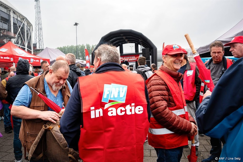 Hoge inflatie gecompenseerd in veel cao's, FNV nog niet tevreden